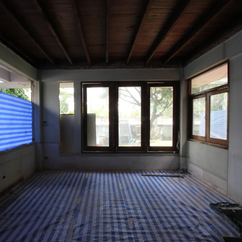 on-process-renovation-old-concrete-house-ladphrao-รีโนเวทบ้าน