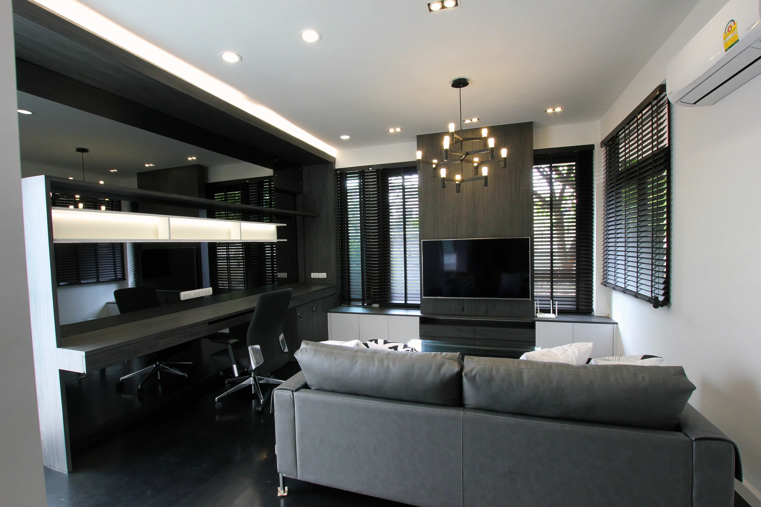 glowing_design_after_makeover_renovation_ปรับปรุงบ้านเก่า 50 ปี